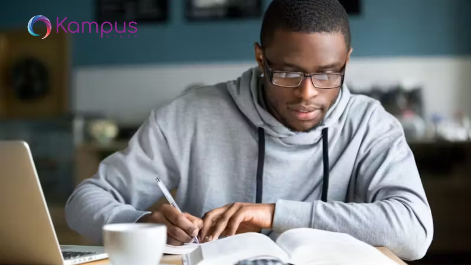 Understanding Modular vs. Semester-Based Study Systems Abroad